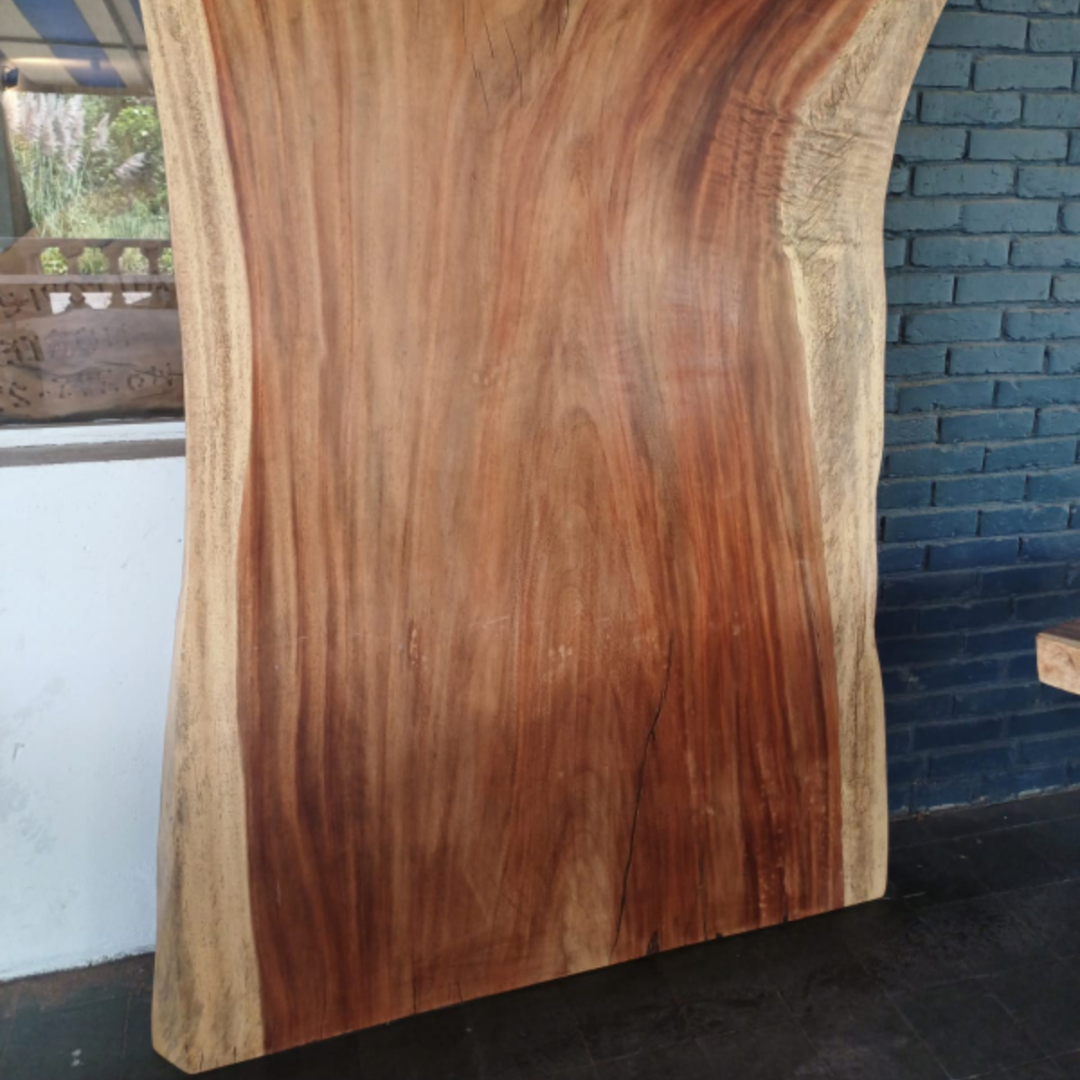 La Magdalena Table