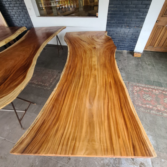 Rio de Oro Table